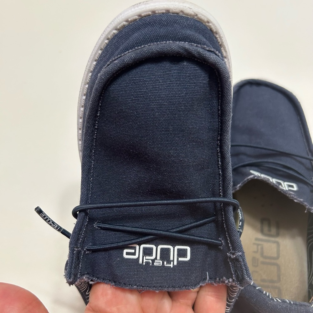 Hey Dude Wally kids navy blue slip in size Y3-L4 - Picture 9 of 10